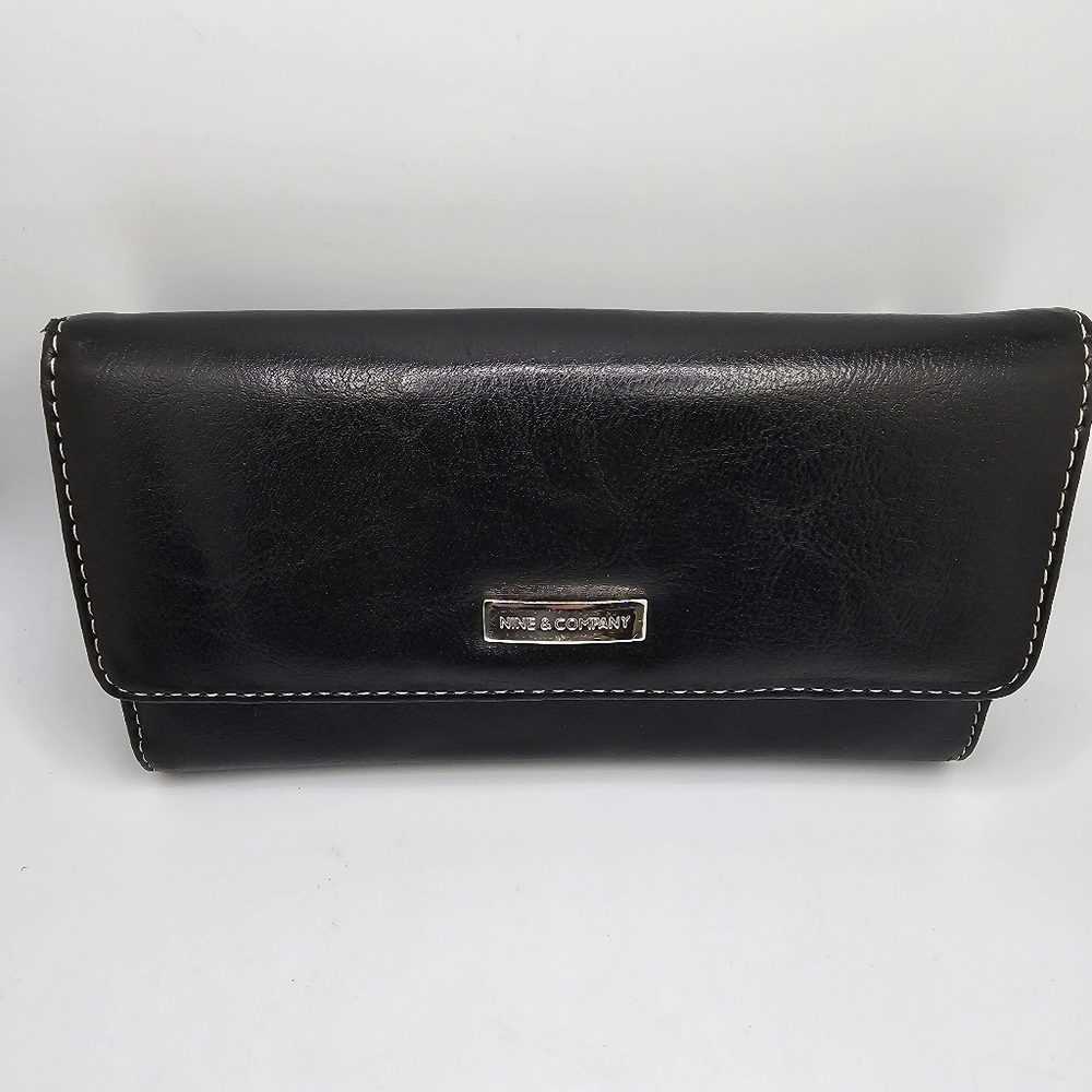 Nine & Company Black Trifold Wallet – NWOT – Women’s Clutch w/ ID Window